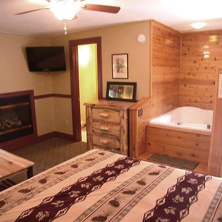 Mountaintop Lodge At Lake Naomi Pocono Pines Екстер'єр фото