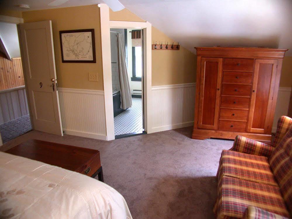 Mountaintop Lodge At Lake Naomi Pocono Pines Екстер'єр фото