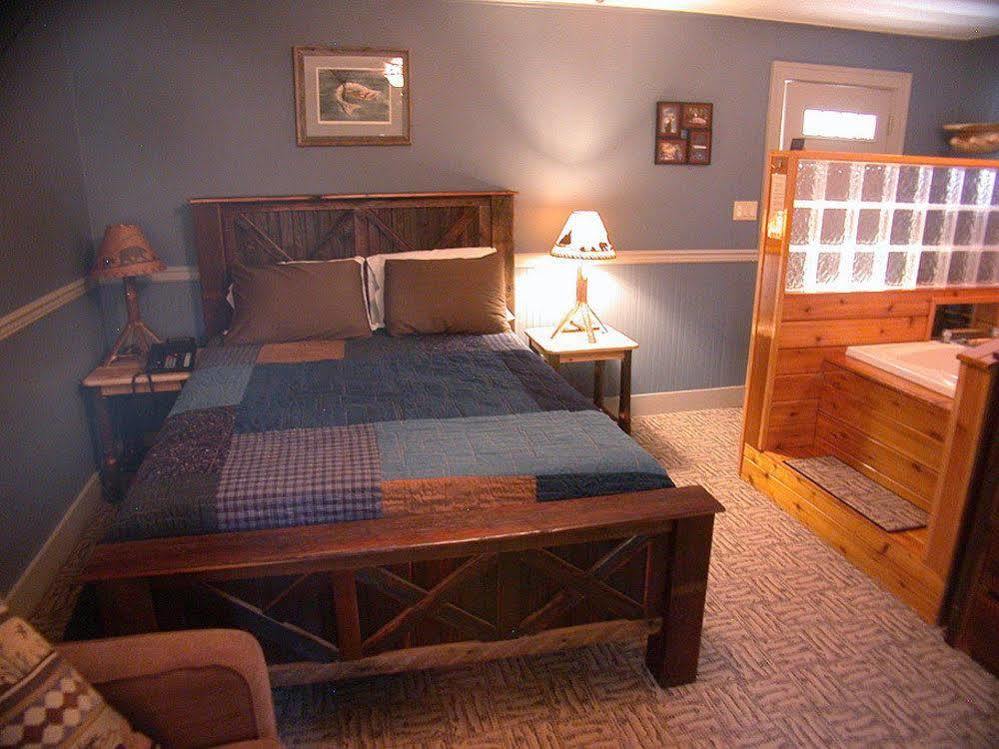 Mountaintop Lodge At Lake Naomi Pocono Pines Екстер'єр фото