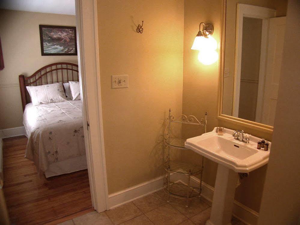 Mountaintop Lodge At Lake Naomi Pocono Pines Екстер'єр фото